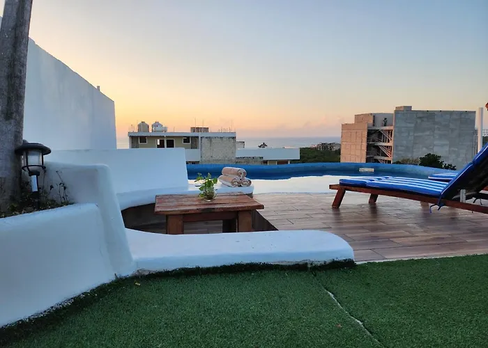 Pensión Near From The And Rooftop Ocean View 02